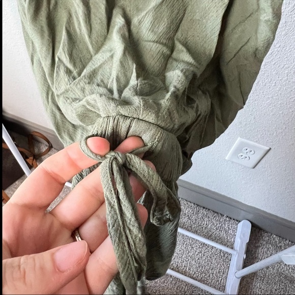 Green Romper - Picture 4 of 6